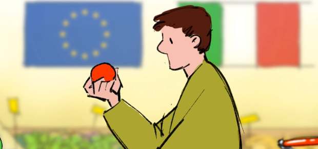 Il fotogramma finale: l'uomo tiene in mano un pomodoro